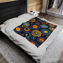 Load image into Gallery viewer, Circles Velveteen Plush Blanket 50x60