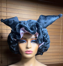 Load image into Gallery viewer, Black Ball Point Ears 3d Adjustable Plush Bonnet