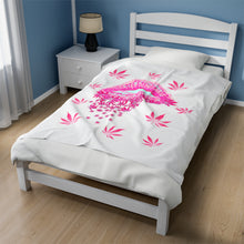 Load image into Gallery viewer, Pink Lips Weed Leaf Velveteen Plush Blanket 50x60