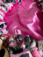 Load image into Gallery viewer, Pink Leopard Fufu Plush Adjustable Bonnet