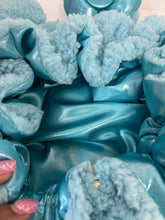 Load image into Gallery viewer, Icy blue Teddy 3d Adjustable Plush Bonnet