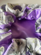 Load image into Gallery viewer, Floral Butterfly Lilac Adjustable Cotton Satin Lined Bonnet
