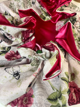 Load image into Gallery viewer, Floral Butterfly Adjustable Cotton Satin Lined Bonnet
